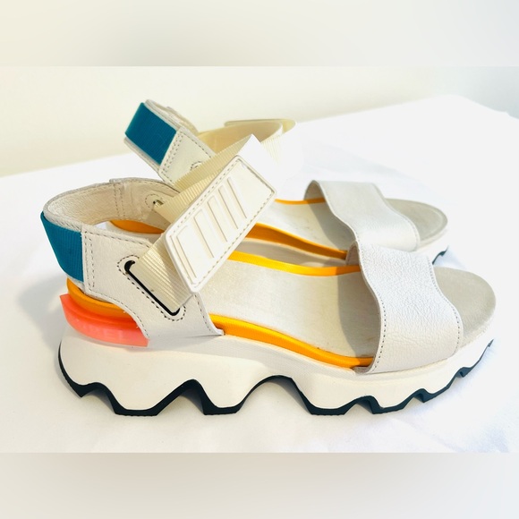 SOREL Kinetic Wedge Sandal - Picture 8 of 8